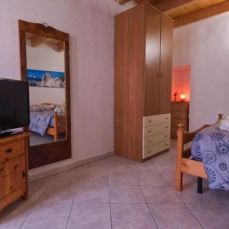 San Domenico House - Centro Storico Bed & Breakfast L'Aquila Ngoại thất bức ảnh