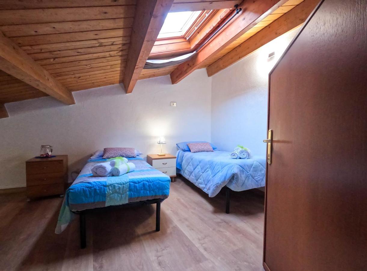 San Domenico House - Centro Storico Bed & Breakfast L'Aquila Ngoại thất bức ảnh